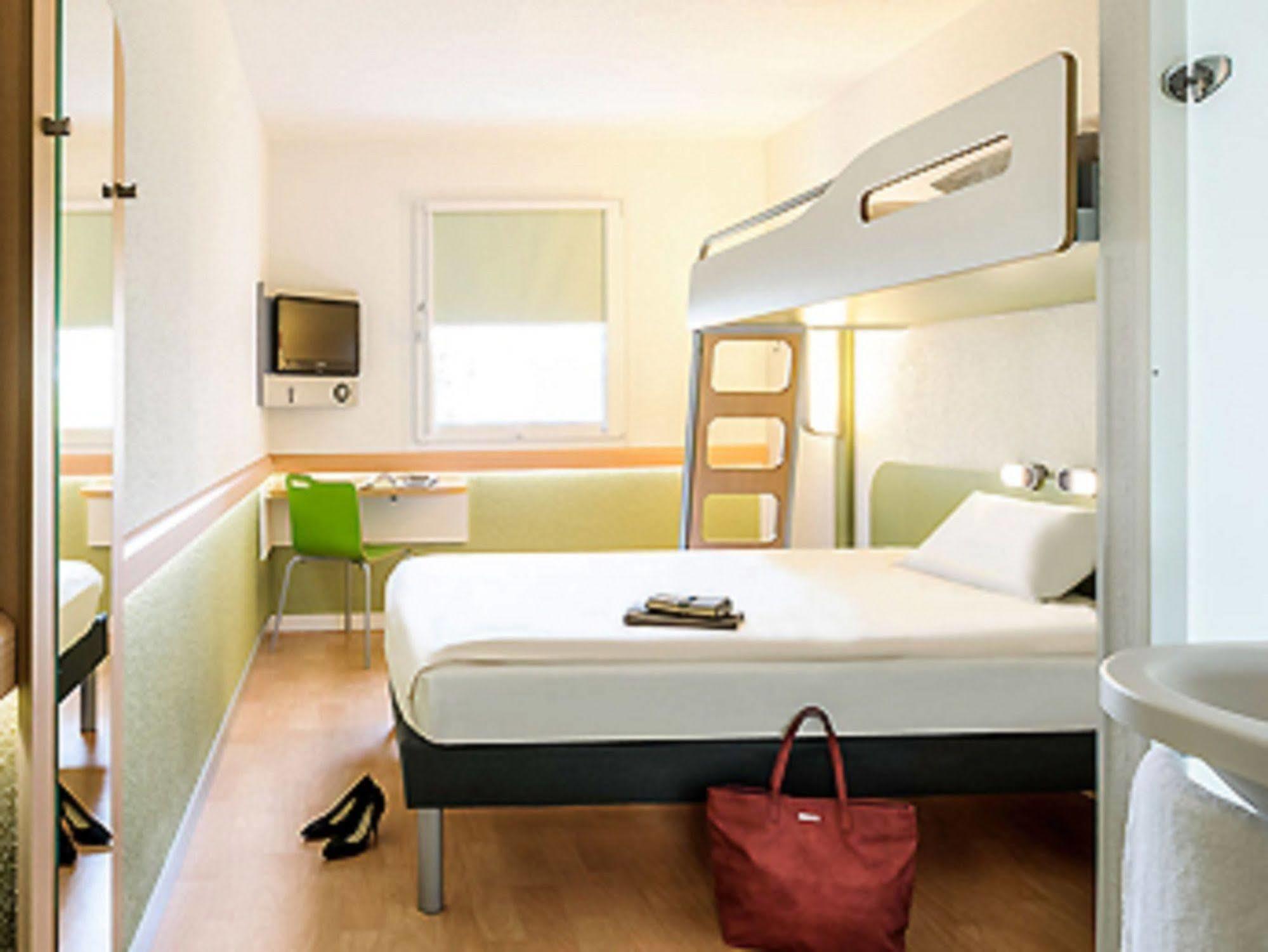 Ibis Budget Brignoles Provence Εξωτερικό φωτογραφία